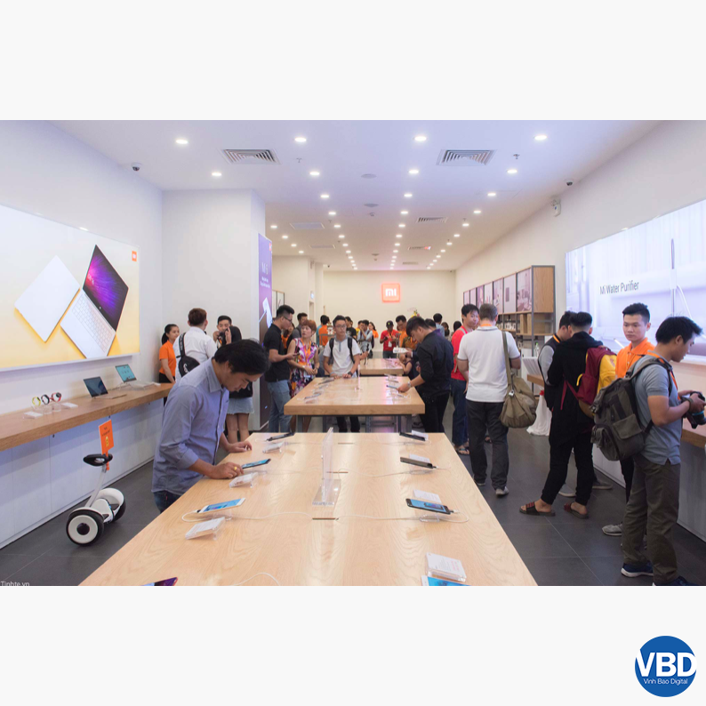 MiStore đầu tiên mở cửa tại Việt Nam: hàng hoá đa dạng, giá tốt